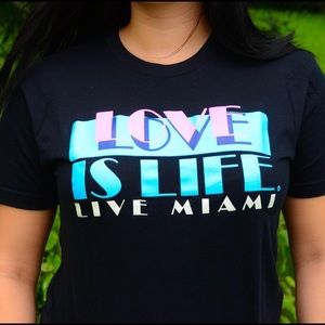 Love is Life (USA) t-shirt